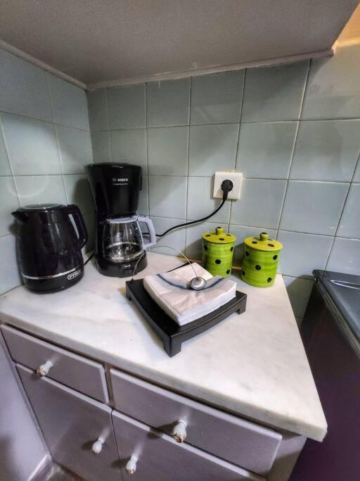 Ilyssos - Boho Stylish Apt- Hilton Area Apartment Athen
