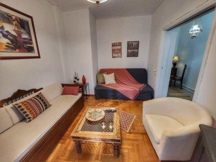 Ilyssos - Boho Stylish Apt- Hilton Area Apartment *
